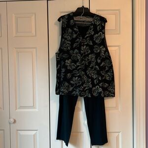 Maternity top and pants